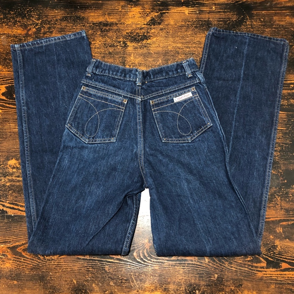 Vintage Calvin Klein wide leg/flare jeans | 26
